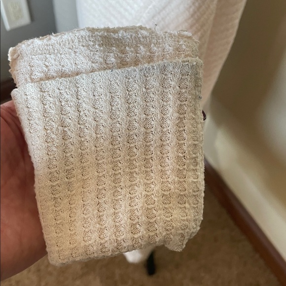 Free People We The Free Cowl Neck Kitty Thermal Waffle Knit Tunic Size XS - Picture 7 of 15